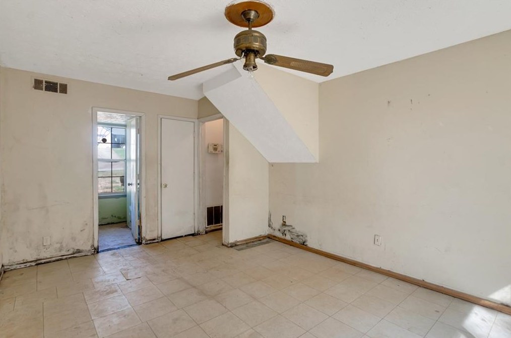 2457 Corner Shoals Dr, Decatur GA  30034-1224 exterior