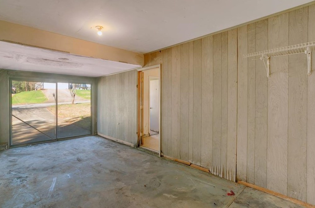 2457 Corner Shoals Dr, Decatur GA  30034-1224 exterior