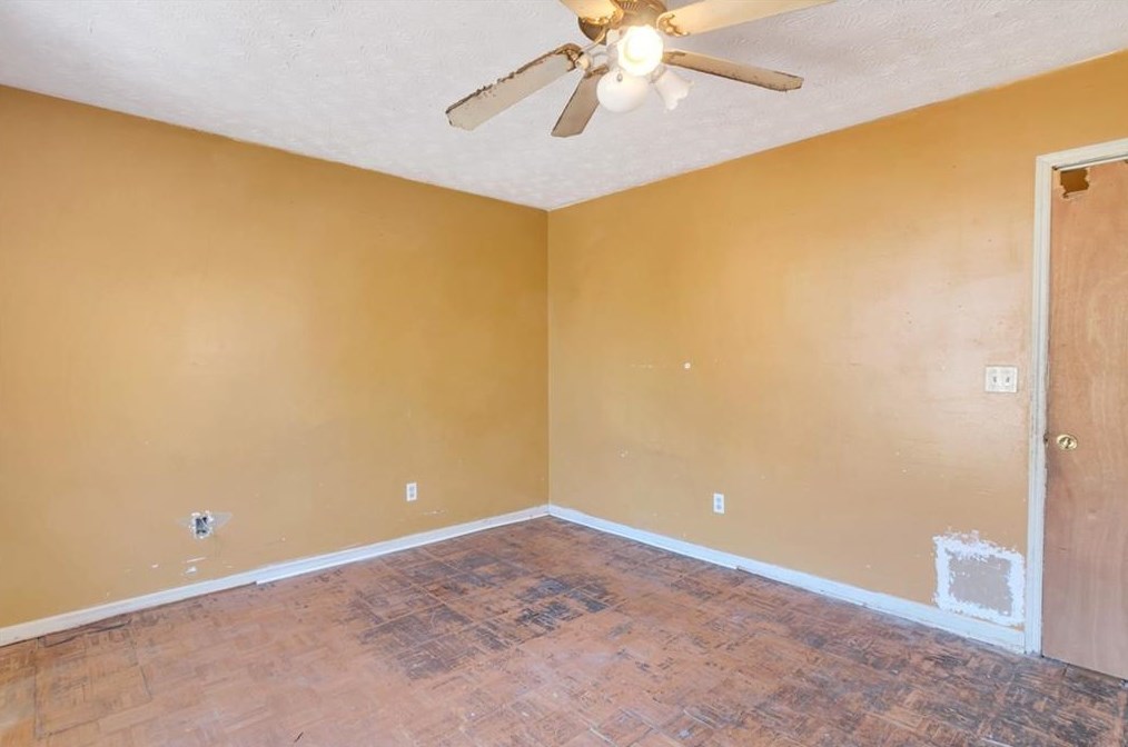 2457 Corner Shoals Dr, Decatur GA  30034-1224 exterior