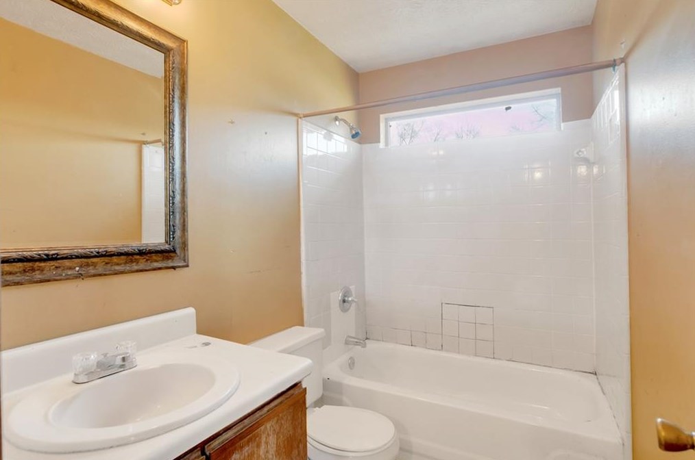 2457 Corner Shoals Dr, Decatur GA  30034-1224 exterior