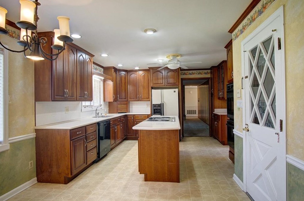 144 Devonwood Dr, Calhoun GA  30701-2026 exterior