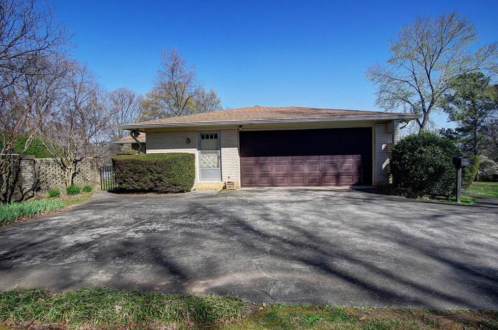 144 Devonwood Dr, Calhoun GA  30701-2026 exterior