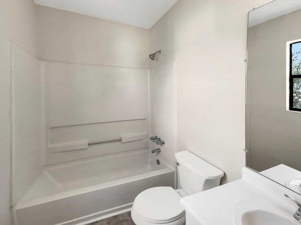 2306 Ramblewood Cir, Decatur GA  30035-3612 exterior