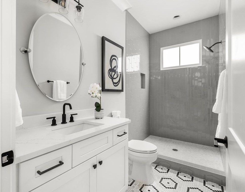 250 Lake Dr, Decatur GA  30030-3526 exterior