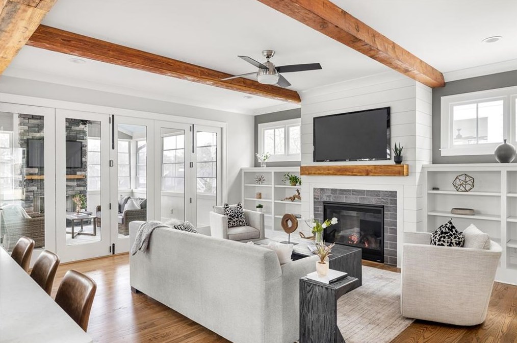 250 Lake Dr, Decatur GA  30030-3526 exterior