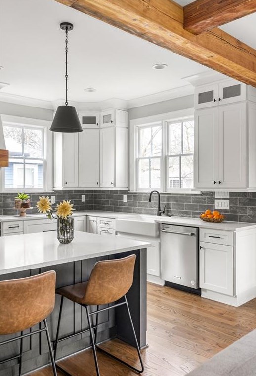 250 Lake Dr, Decatur GA  30030-3526 exterior