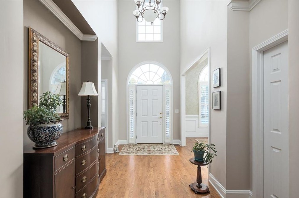 1567 Reserve Cir, Decatur GA  30033-1538 exterior