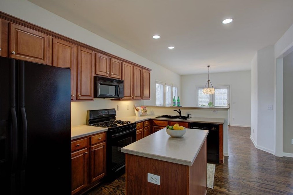 1271 Crescentwood Ln, Decatur GA  30032-2451 exterior