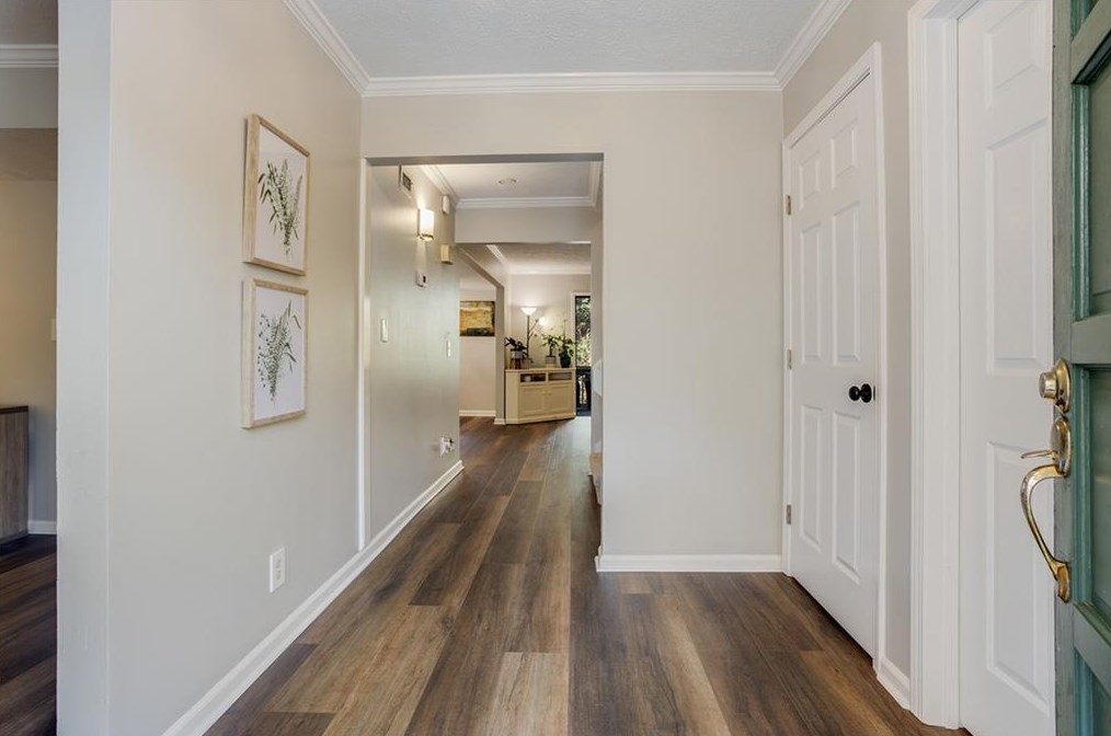 3004 Vinings Ferry Dr, Atlanta GA  30339-4300 exterior