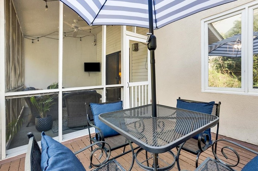 3004 Vinings Ferry Dr, Atlanta GA  30339-4300 exterior