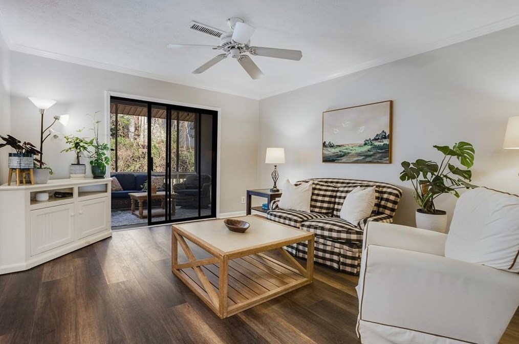 3004 Vinings Ferry Dr, Atlanta GA  30339-4300 exterior