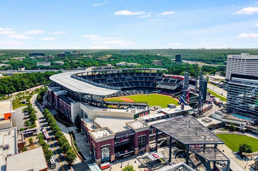 3004 Vinings Ferry Dr, Atlanta GA  30339-4300 exterior