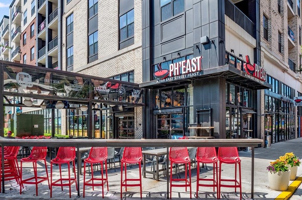 3004 Vinings Ferry Dr, Atlanta GA  30339-4300 exterior