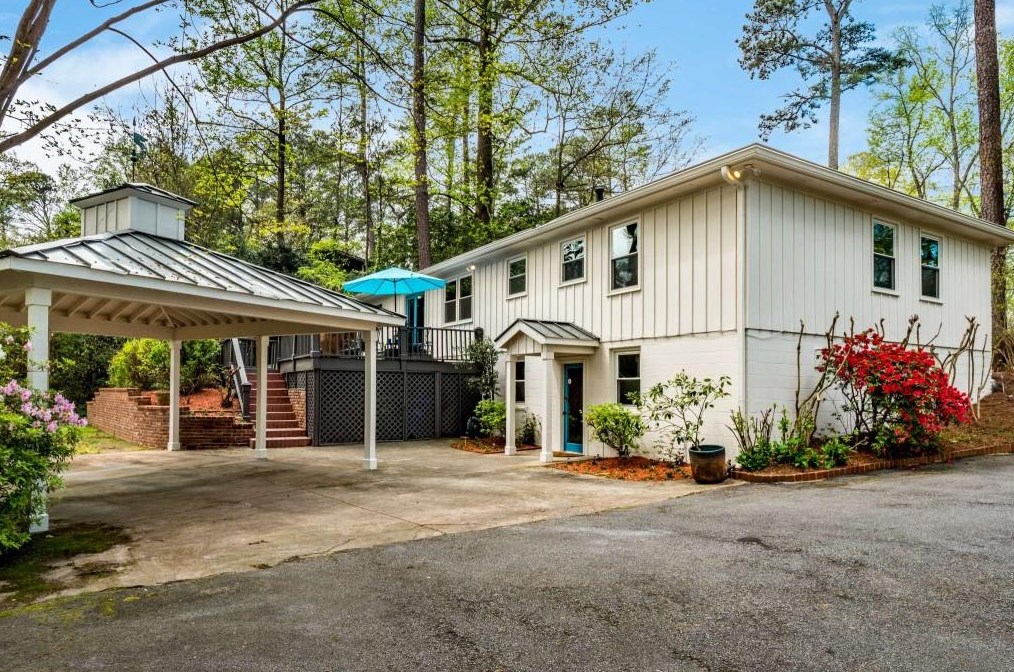 347 Old Ivy Rd, Atlanta GA  30342-4545 exterior