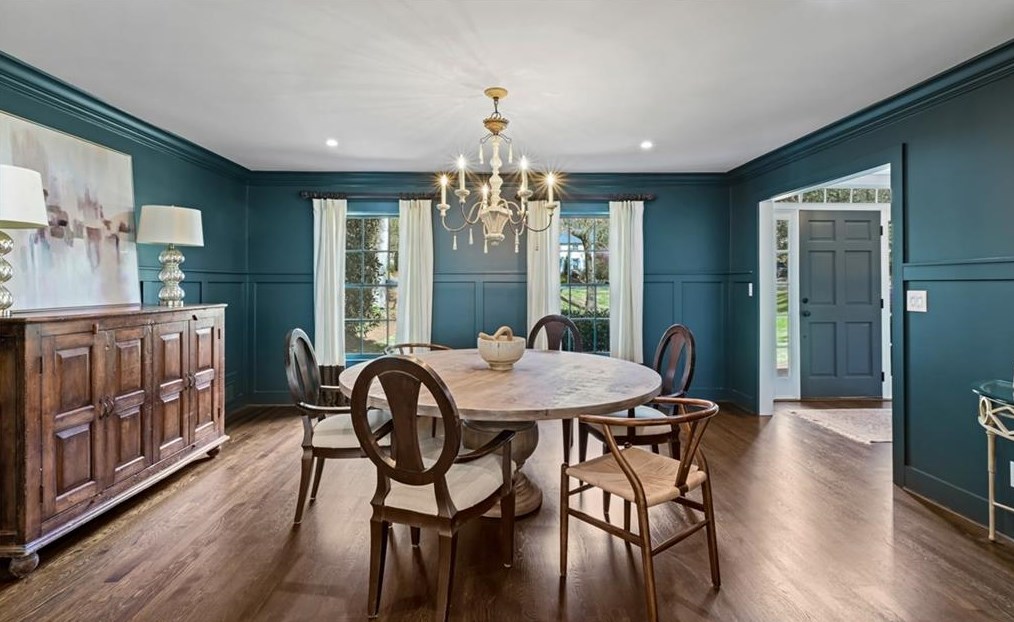 6230 Mountain Brook Way, Atlanta GA  30328-3610 exterior