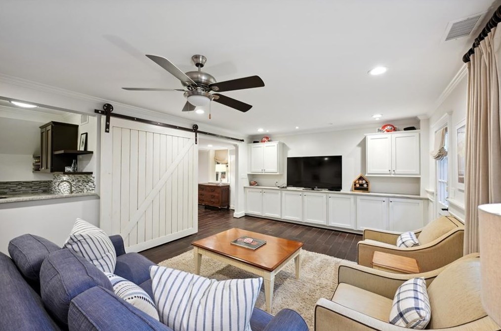 6230 Mountain Brook Way, Atlanta GA  30328-3610 exterior