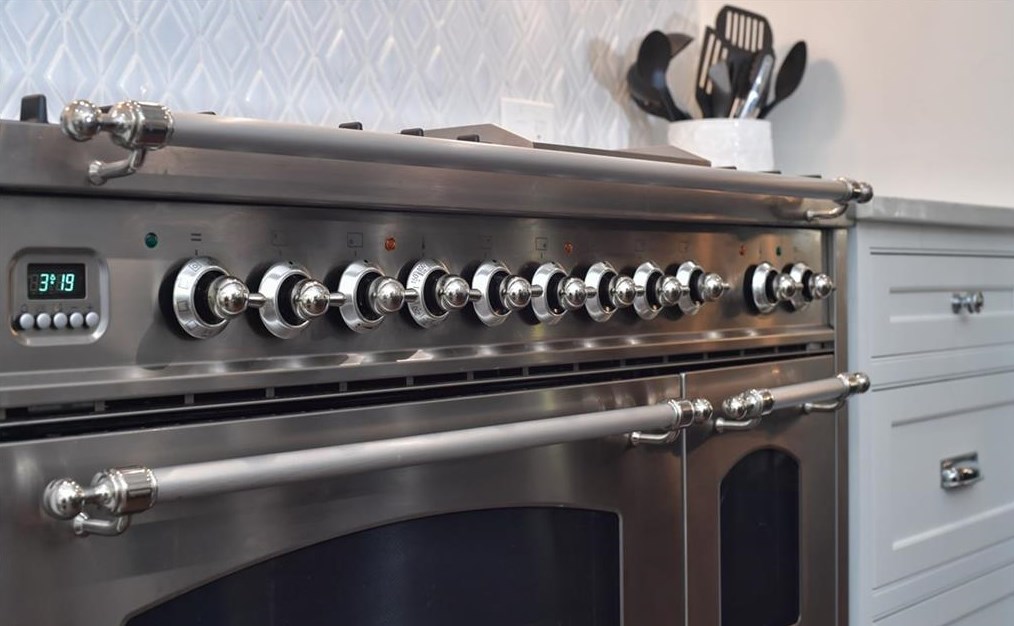 6230 Mountain Brook Way, Atlanta GA  30328-3610 exterior