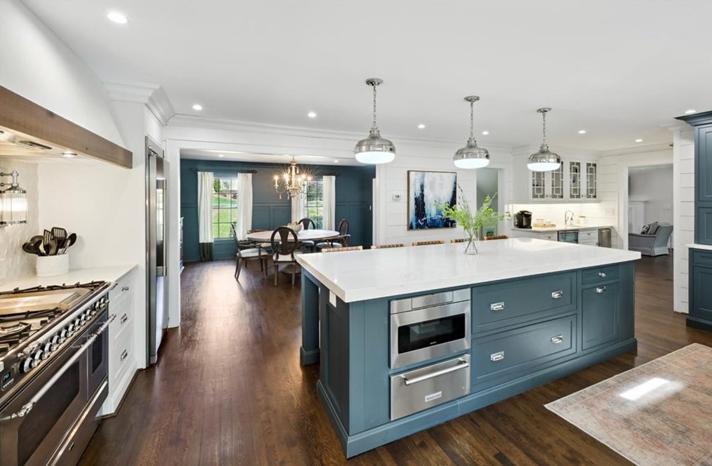 6230 Mountain Brook Way, Atlanta GA  30328-3610 exterior