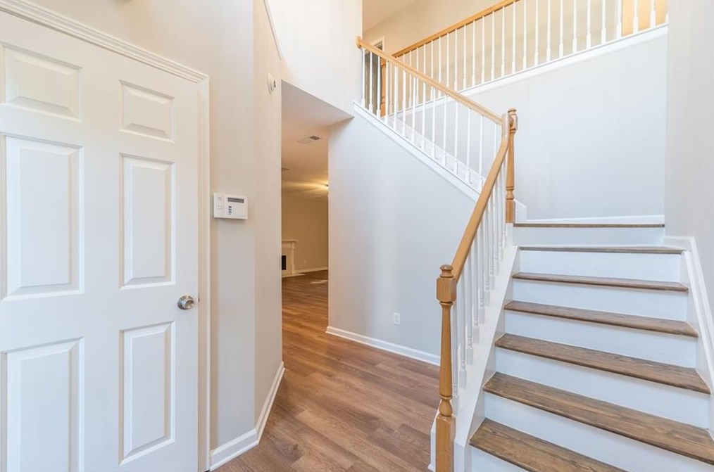 11555 Vista Forest Dr, Alpharetta GA  30005-6495 exterior