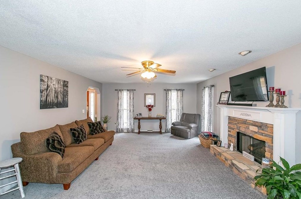 142 Vincent Ct, Dallas GA  30157-7222 exterior