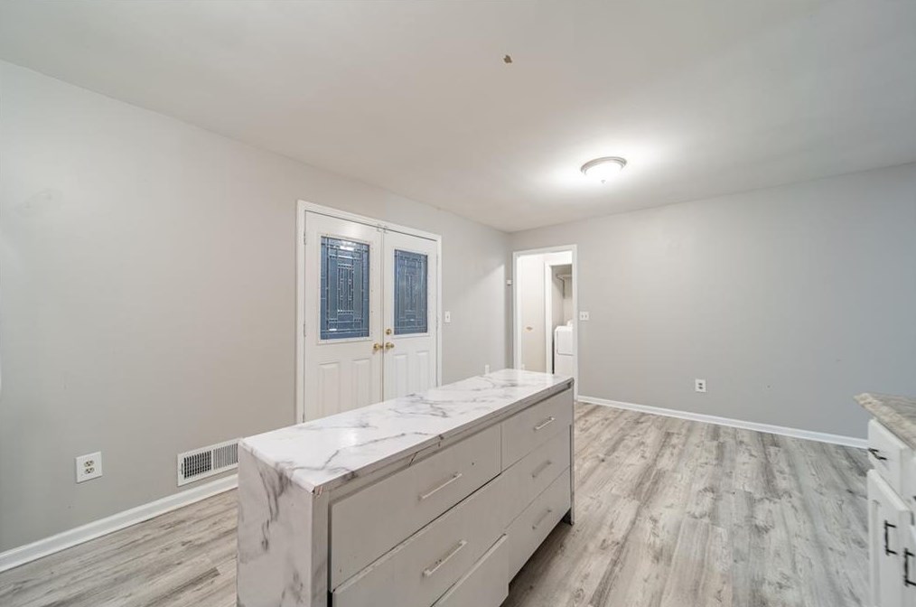 121 Ison Woods Ct, Griffin GA  30224-8911 exterior