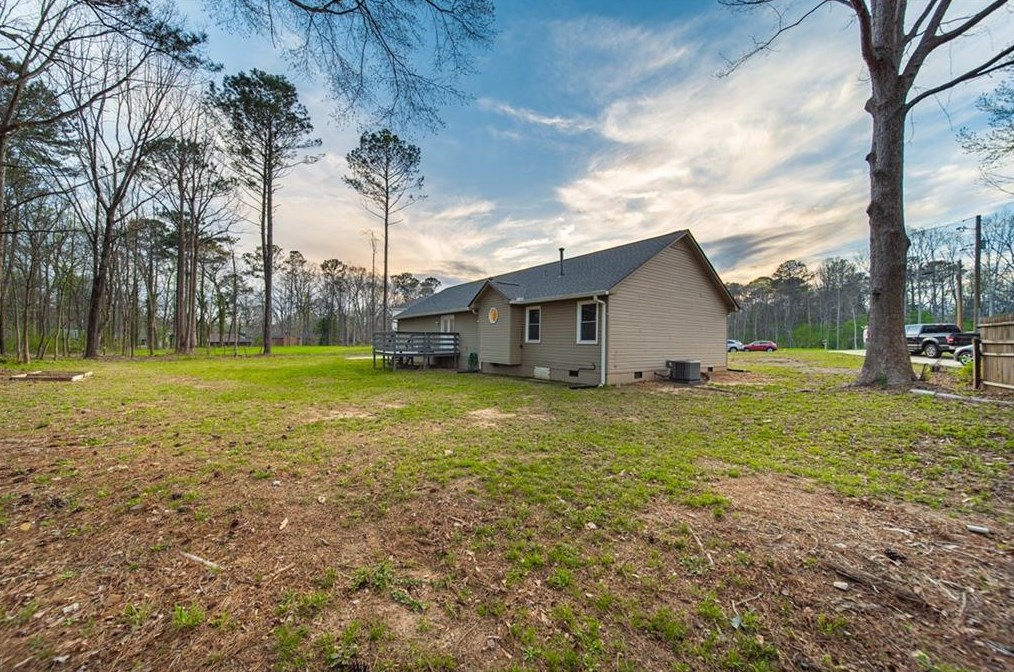 121 Ison Woods Ct, Griffin GA  30224-8911 exterior