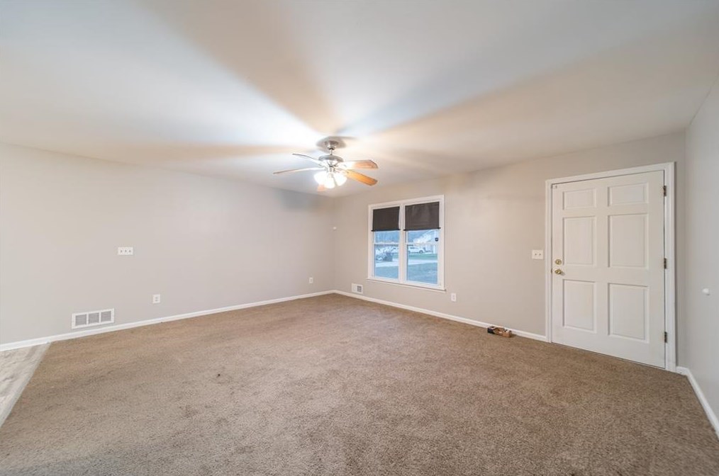 121 Ison Woods Ct, Griffin GA  30224-8911 exterior