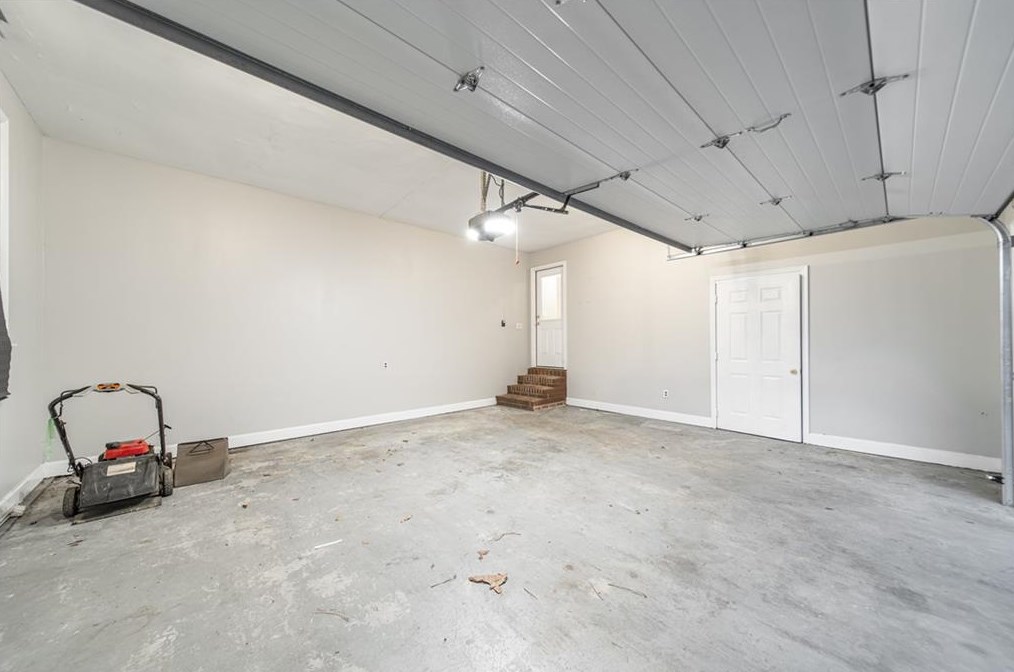 121 Ison Woods Ct, Griffin GA  30224-8911 exterior
