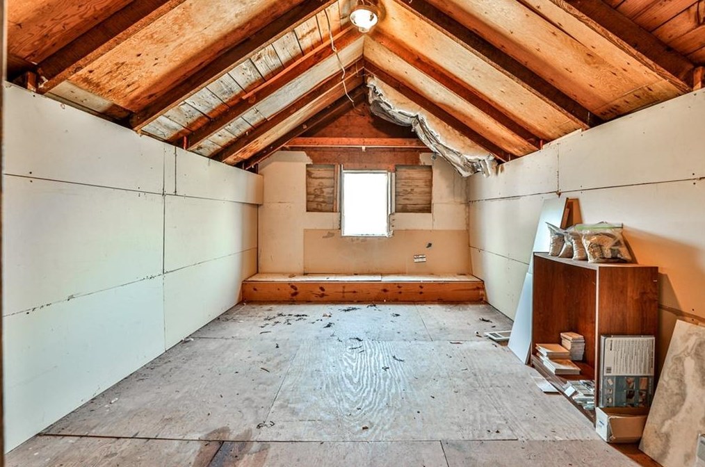 2896 Toney Dr, Decatur GA  30032-5751 exterior