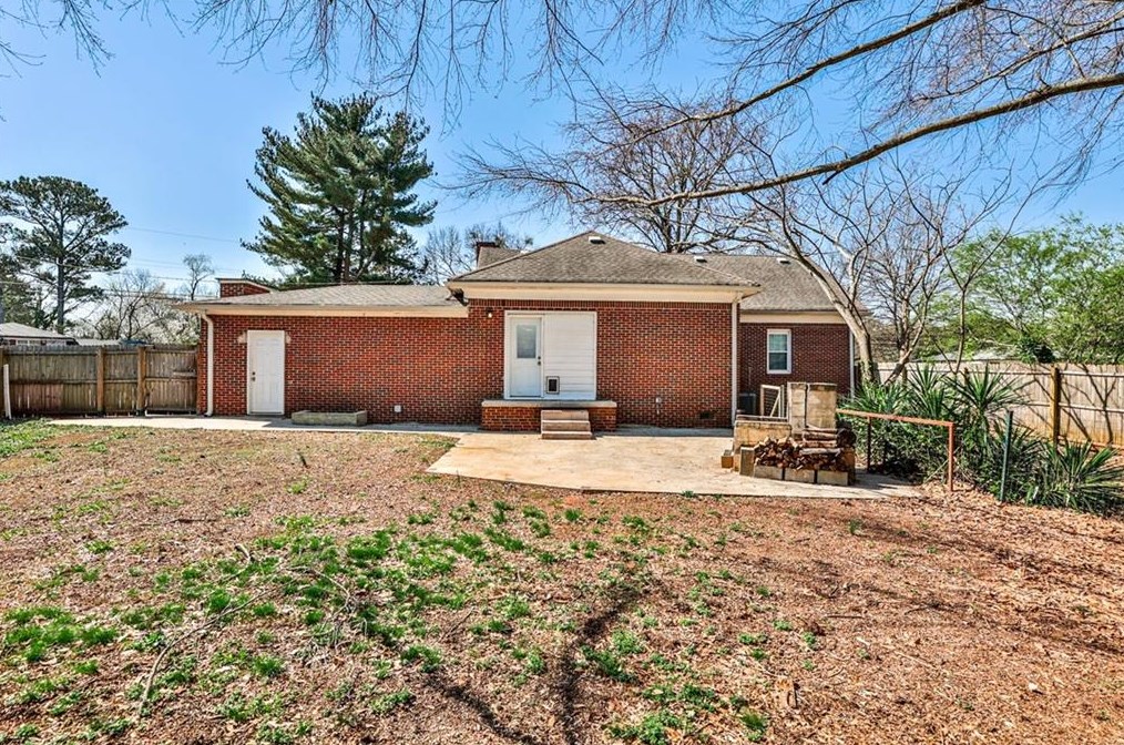 2896 Toney Dr, Decatur GA  30032-5751 exterior