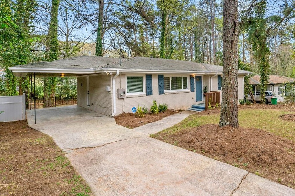 1392 Sandy Ln, Decatur GA  30032-2806 exterior