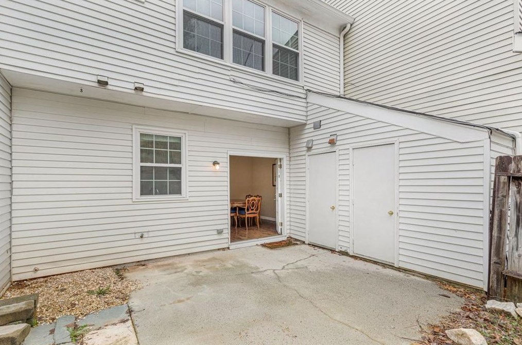 3994 Wolcott Cir, Atlanta GA  30340-4245 exterior