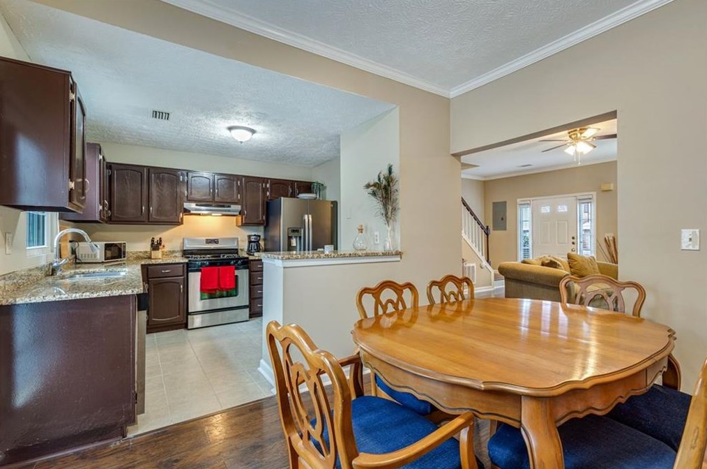 3994 Wolcott Cir, Atlanta GA  30340-4245 exterior