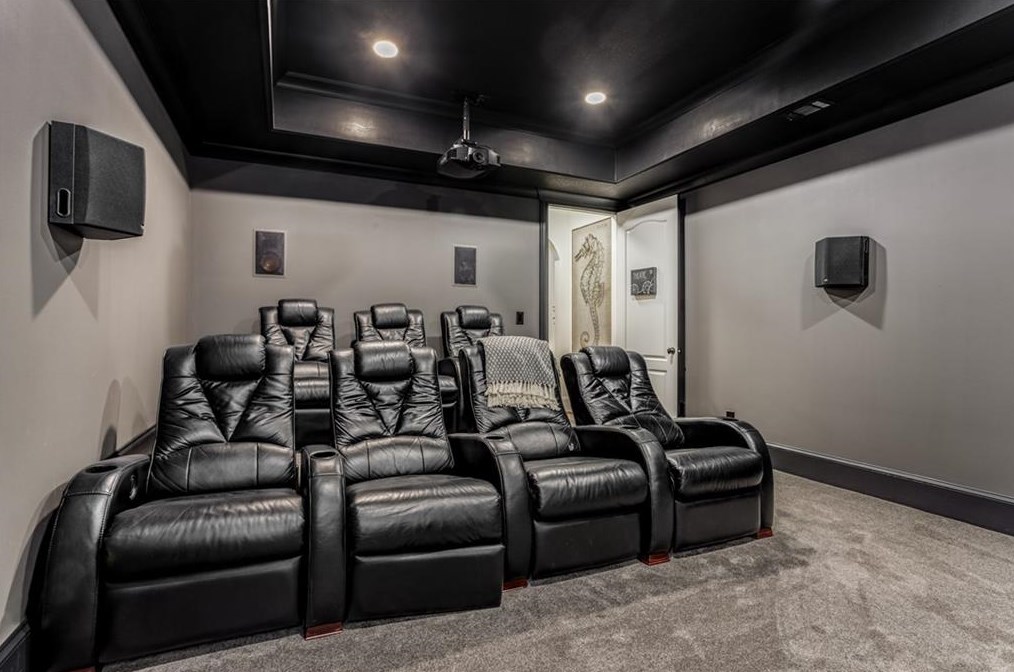 1238 Basnett Dr, Alpharetta GA  30004-0882 exterior