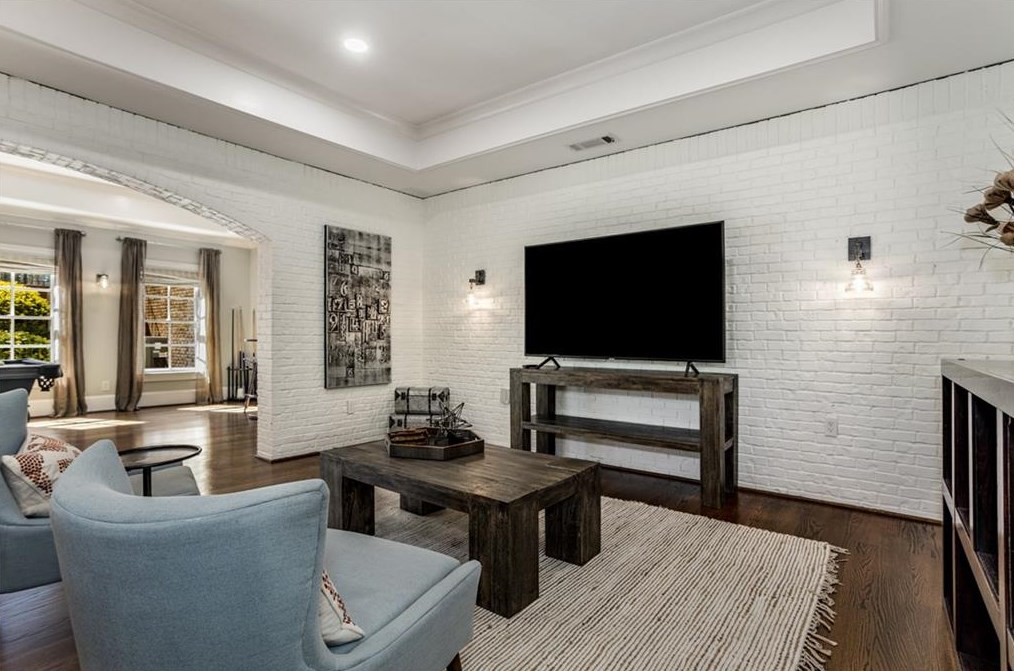 1238 Basnett Dr, Alpharetta GA  30004-0882 exterior