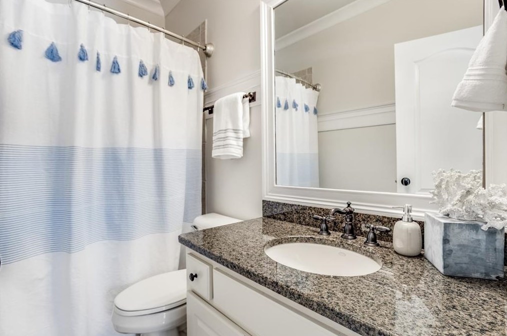 1238 Basnett Dr, Alpharetta GA  30004-0882 exterior