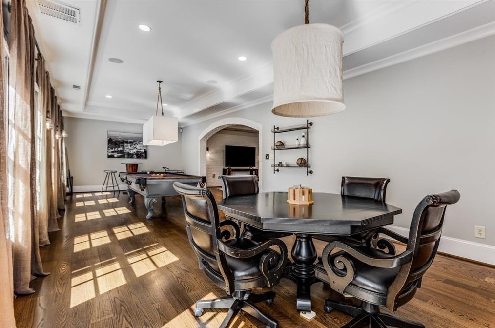 1238 Basnett Dr, Alpharetta GA  30004-0882 exterior