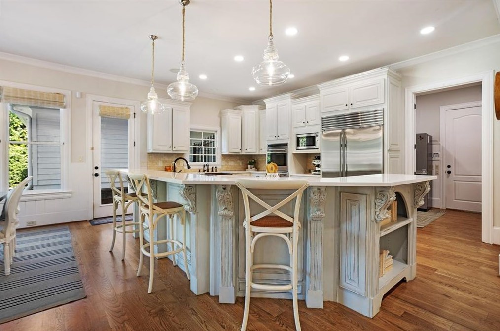 1238 Basnett Dr, Alpharetta GA  30004-0882 exterior