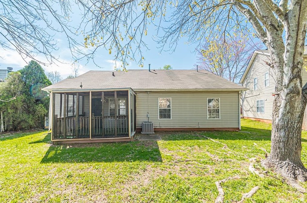 3728 Riverside Pkwy, Decatur GA  30034-4719 exterior