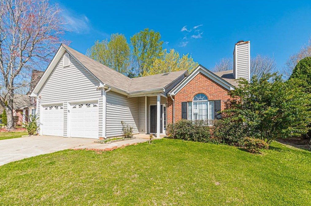 3728 Riverside Pkwy, Decatur GA  30034-4719 exterior