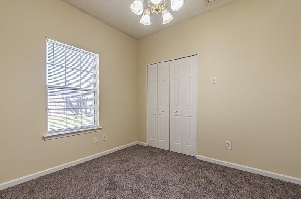 3728 Riverside Pkwy, Decatur GA  30034-4719 exterior