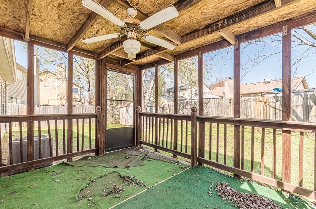 3728 Riverside Pkwy, Decatur GA  30034-4719 exterior