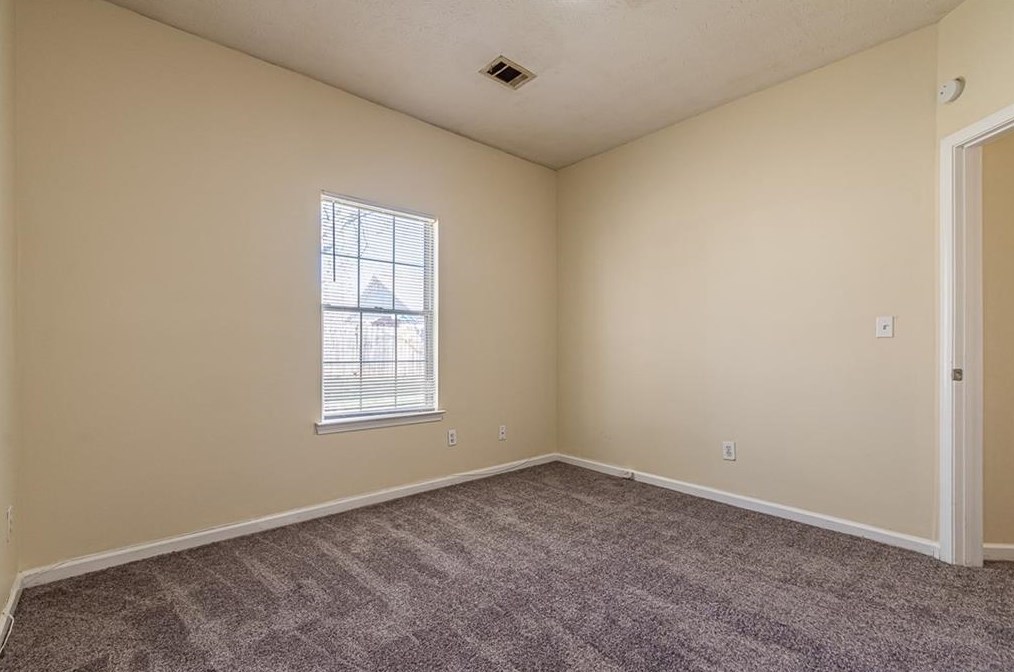 3728 Riverside Pkwy, Decatur GA  30034-4719 exterior