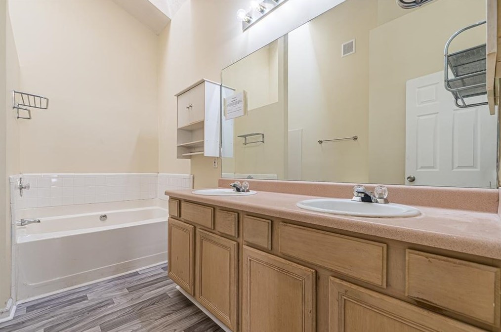 3728 Riverside Pkwy, Decatur GA  30034-4719 exterior