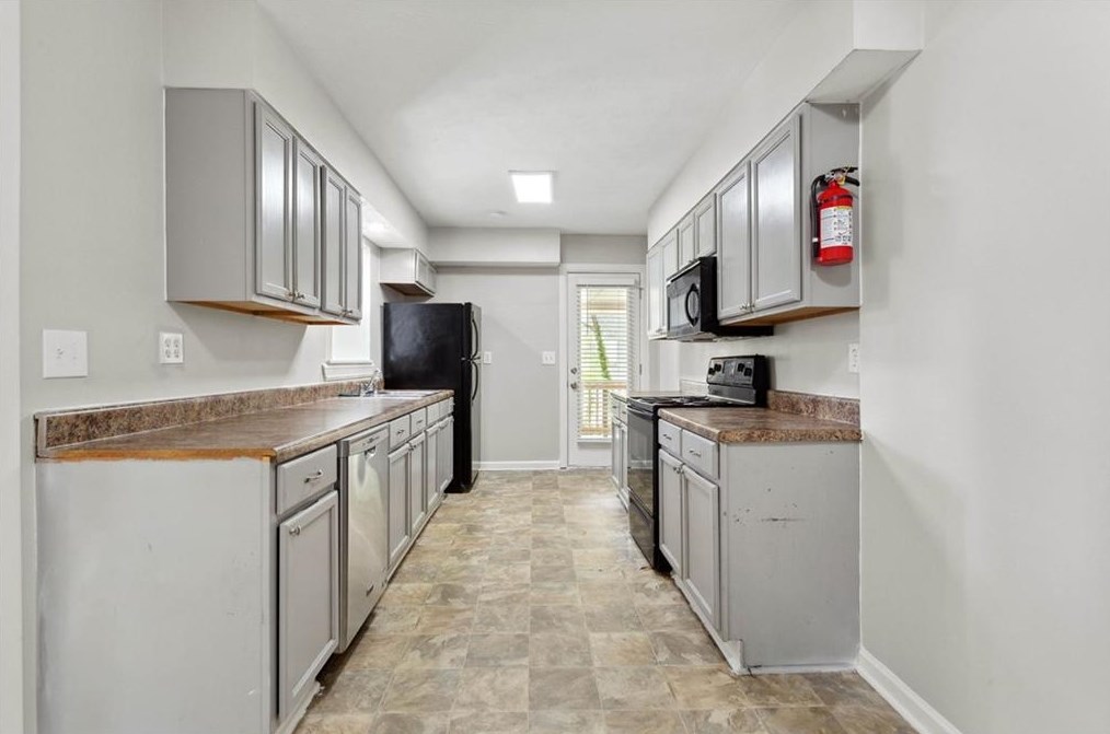 1971 Farris Dr, Decatur GA  30032-7022 exterior