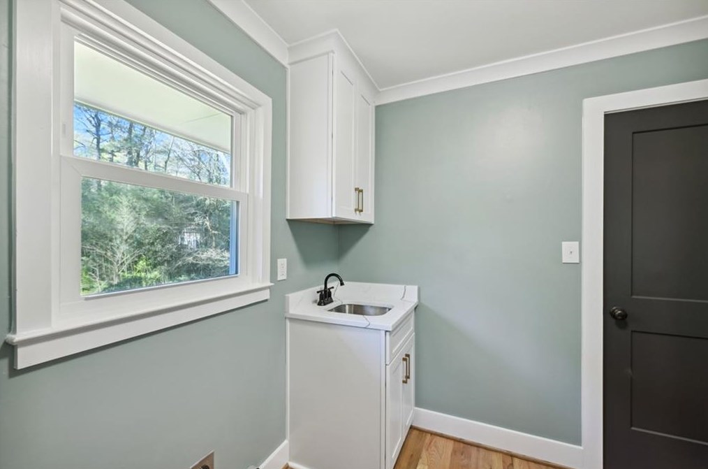 2432 Nancy Ln, Atlanta GA  30345-1923 exterior