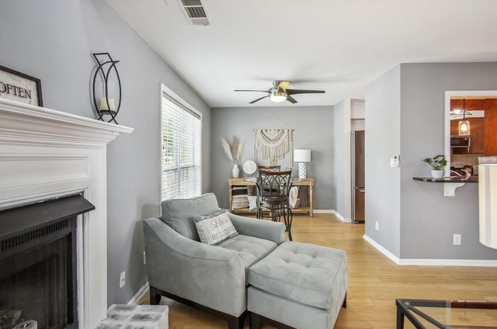 701 Bridge Ln, Smyrna GA  30082-3839 exterior