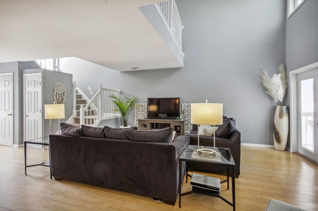 701 Bridge Ln, Smyrna GA  30082-3839 exterior