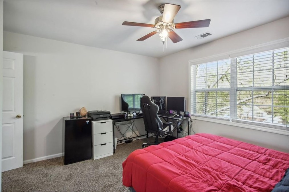 701 Bridge Ln, Smyrna GA  30082-3839 exterior