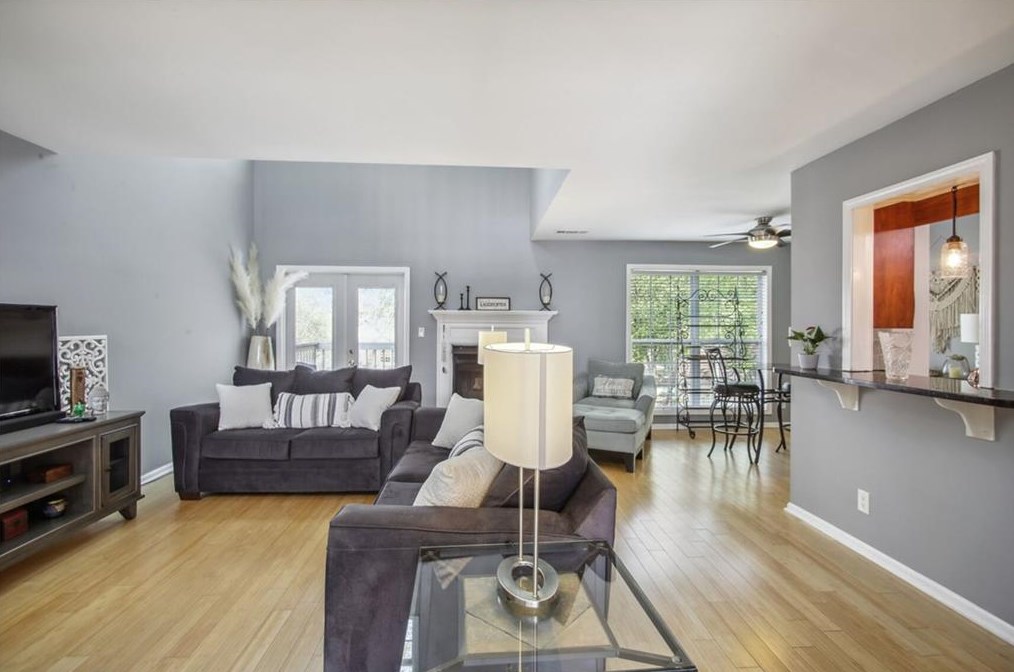 701 Bridge Ln, Smyrna GA  30082-3839 exterior